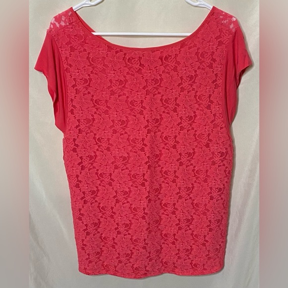 Express Lace Top - Picture 5 of 7